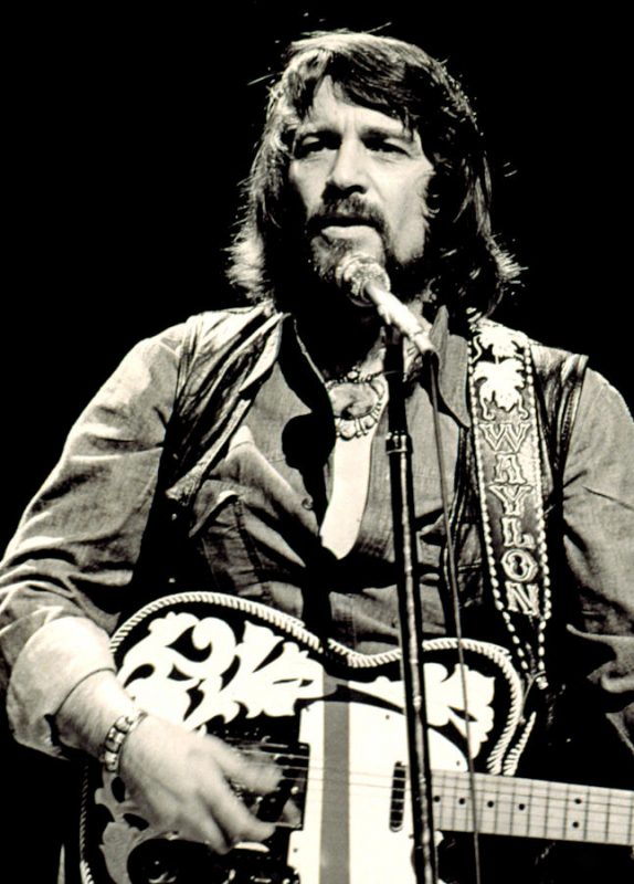 waylon_jennings_in_1976